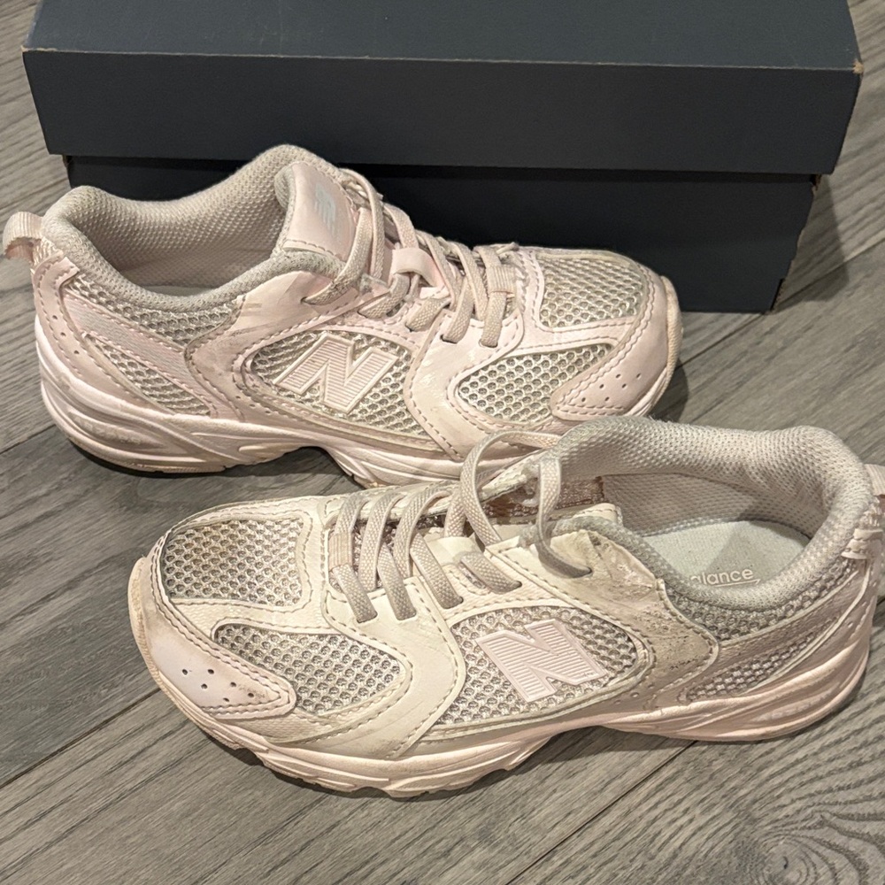 Girls New Balance Pale Pink Mesh and Leather Trainer